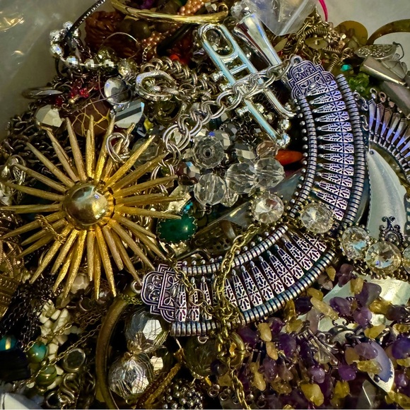 UNSEARCHED Jewelry Lot~ 3 LBs WEARABLE REPURPOSE Resell CRAFT JUNK - Picture 1 of 8